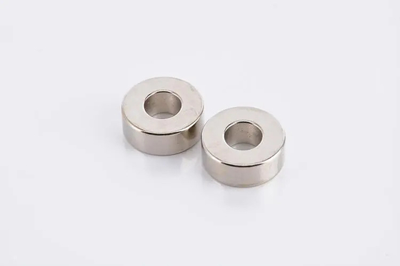 Magnete a magnete permanente industriale del neodimio del disco dell'OEM Ndfeb