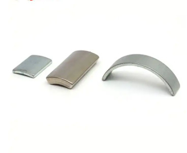 Forti magneti su ordinazione sinterizzati eccellenti N50 N48 N52 del neodimio