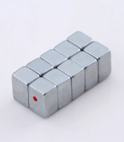 La dimensione del magnete N35-N52 di NdFeB del blocchetto del magnete della terra rara ha personalizzato