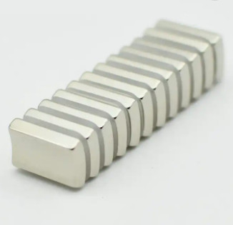 Magnete eccellente su ordinazione del generatore di Ndfeb dell'arco del neodimio della fabbrica della Cina forte da vendere