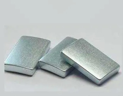 Zn su misura dei magneti permanenti di NdFeB che ricopre i magneti industriali del neodimio