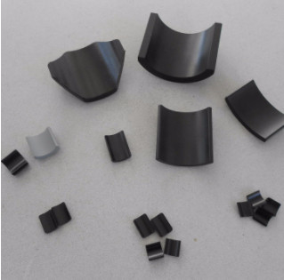 Blocchetto su ordinazione N40 N42 N45 N48 N50 N52 dei magneti del neodimio di dimensione